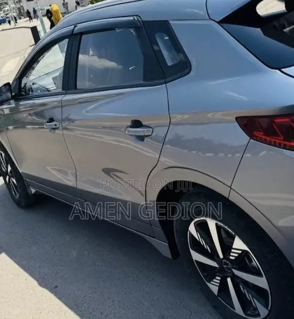 BYD E2 43 kWh 94 hp FWD 2025 Gray