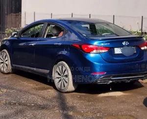 Hyundai Avante 2016 Blue