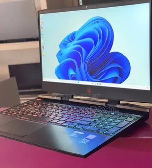 New Laptop HP Omen X 8GB Intel Core i7 SSD 256GB