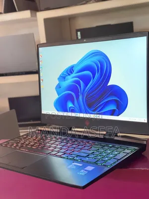 New Laptop HP Omen X 8GB Intel Core i5 SSD 256GB