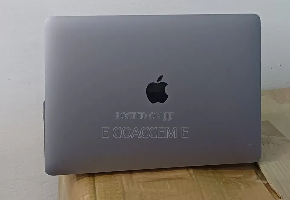 New Laptop Apple MacBook 16GB Apple M1 SSD 512GB