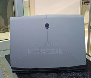 New Laptop Alienware 15 16GB Intel Core i5 HDD+SSD 512GB