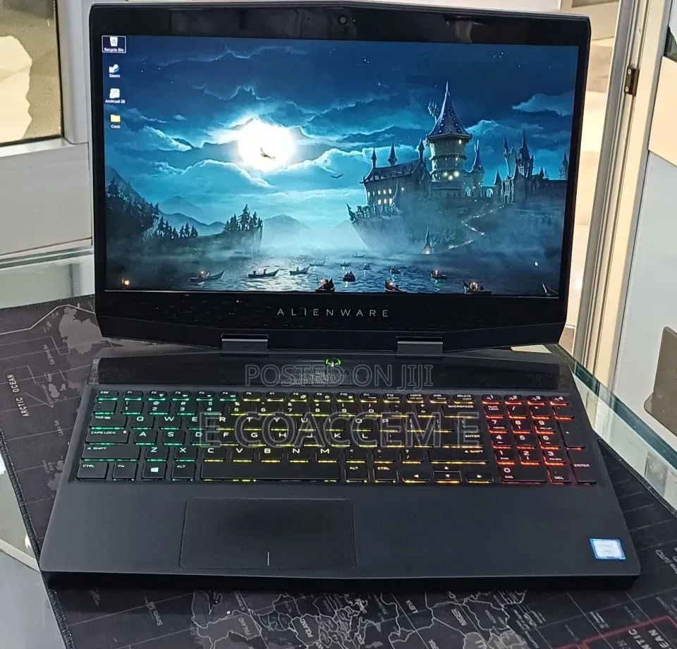 New Laptop Alienware 15 16GB Intel Core i5 HDD+SSD 512GB