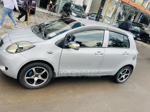 Toyota Yaris 2005 Silver