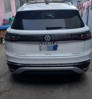 Volkswagen ID.6 2023