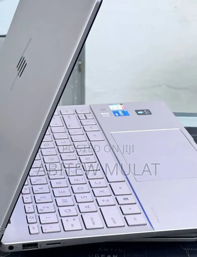 New Laptop HP Pavilion 14 16GB Intel Core i7 SSD 1T