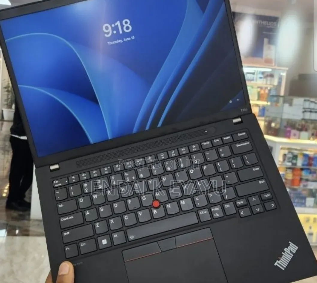 New Laptop Lenovo ThinkPad T14s G4 16GB Intel Core i7 SSD 1T