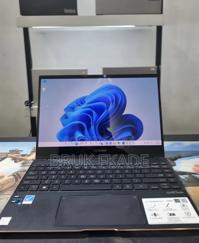 New Laptop Asus ZenBook Flip UX360UA 16GB Intel Core i7 SSD 512GB