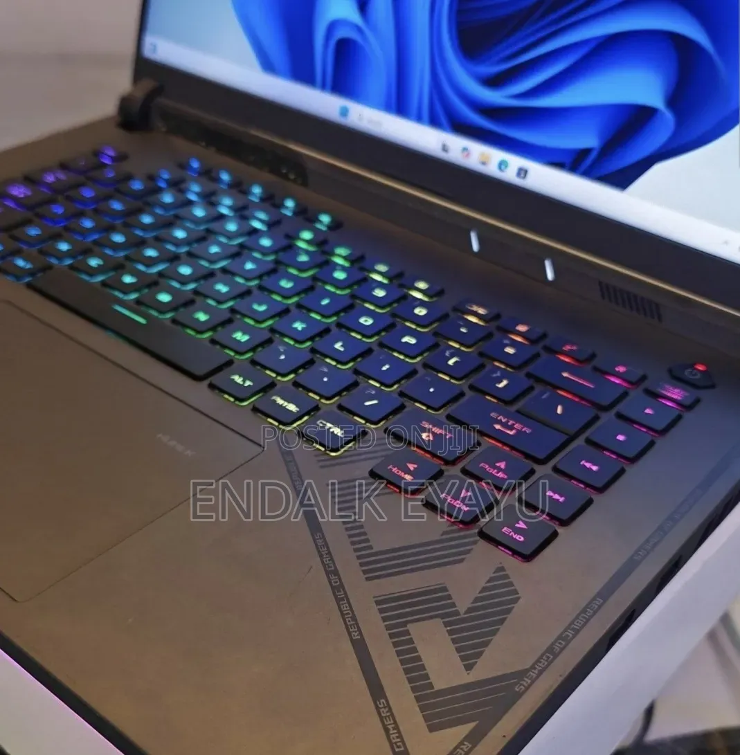 New Laptop Asus ROG Strix G15 16GB Intel Core i9 SSD 1T