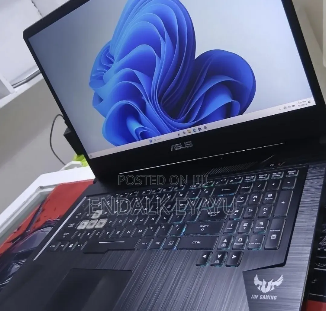 New Laptop Asus TUF Gaming A16 16GB AMD Ryzen 7 SSD 512GB