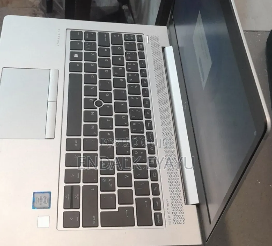 New Laptop HP EliteBook 830 G5 8GB Intel Core i5 SSD 256GB