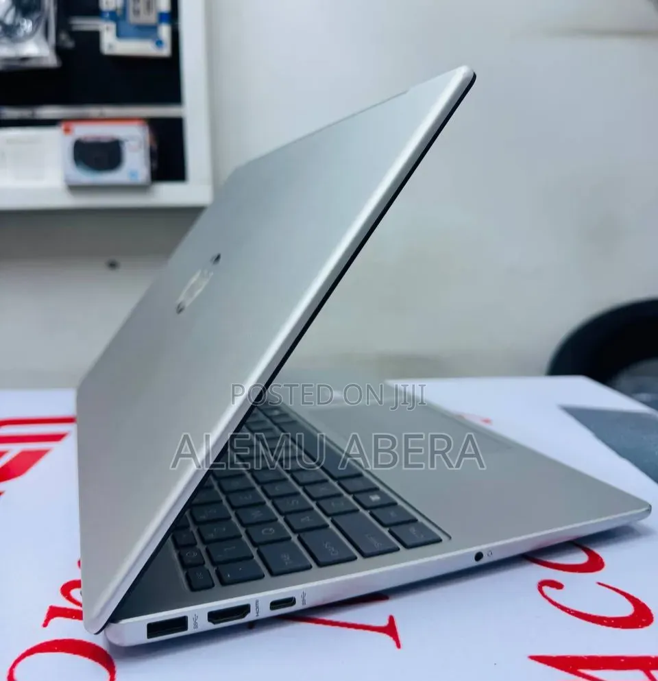New Laptop HP Stream Notebook 16GB Intel Core i5 SSD 512GB