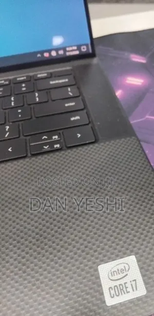 New Laptop Dell XPS 15 16GB Intel Core i7 SSD 512GB