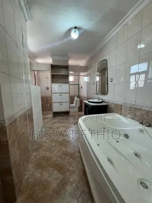7bdrm Villa in Bole Emperial for sale