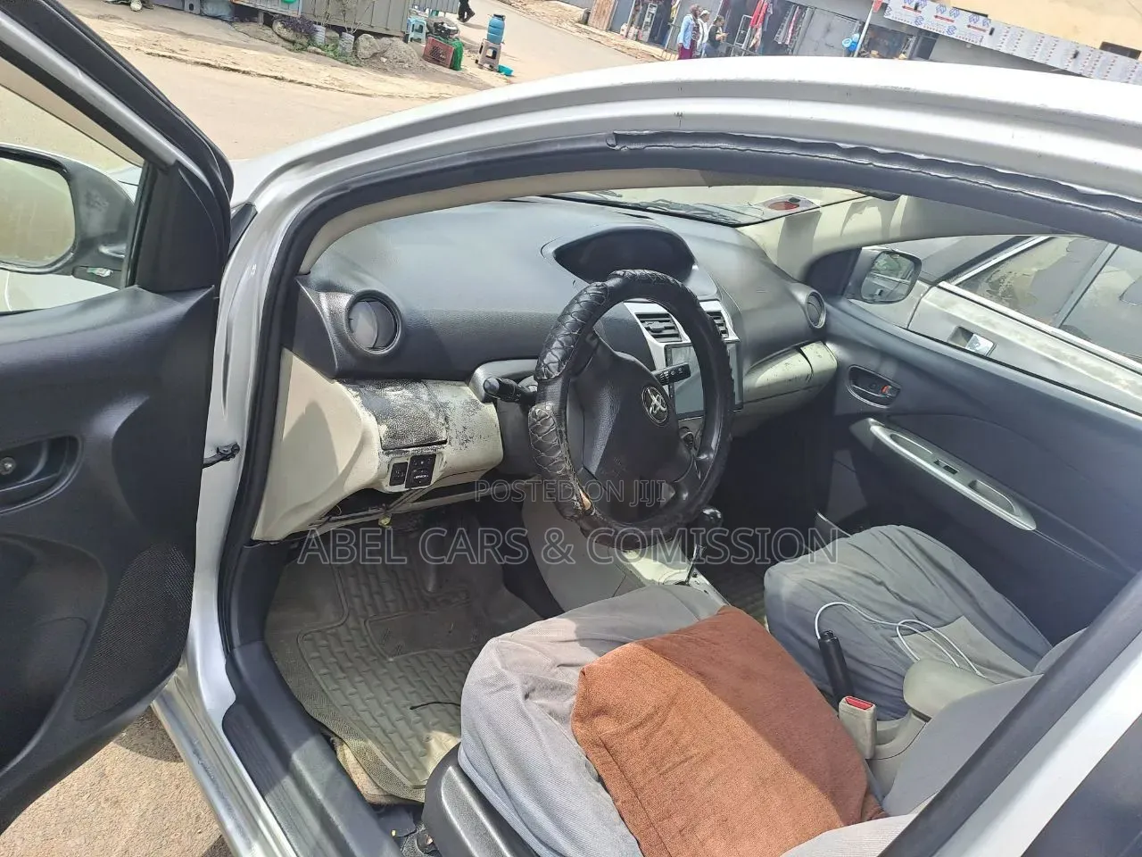 TOYOTA Yaris Sedan 2010 for Rent