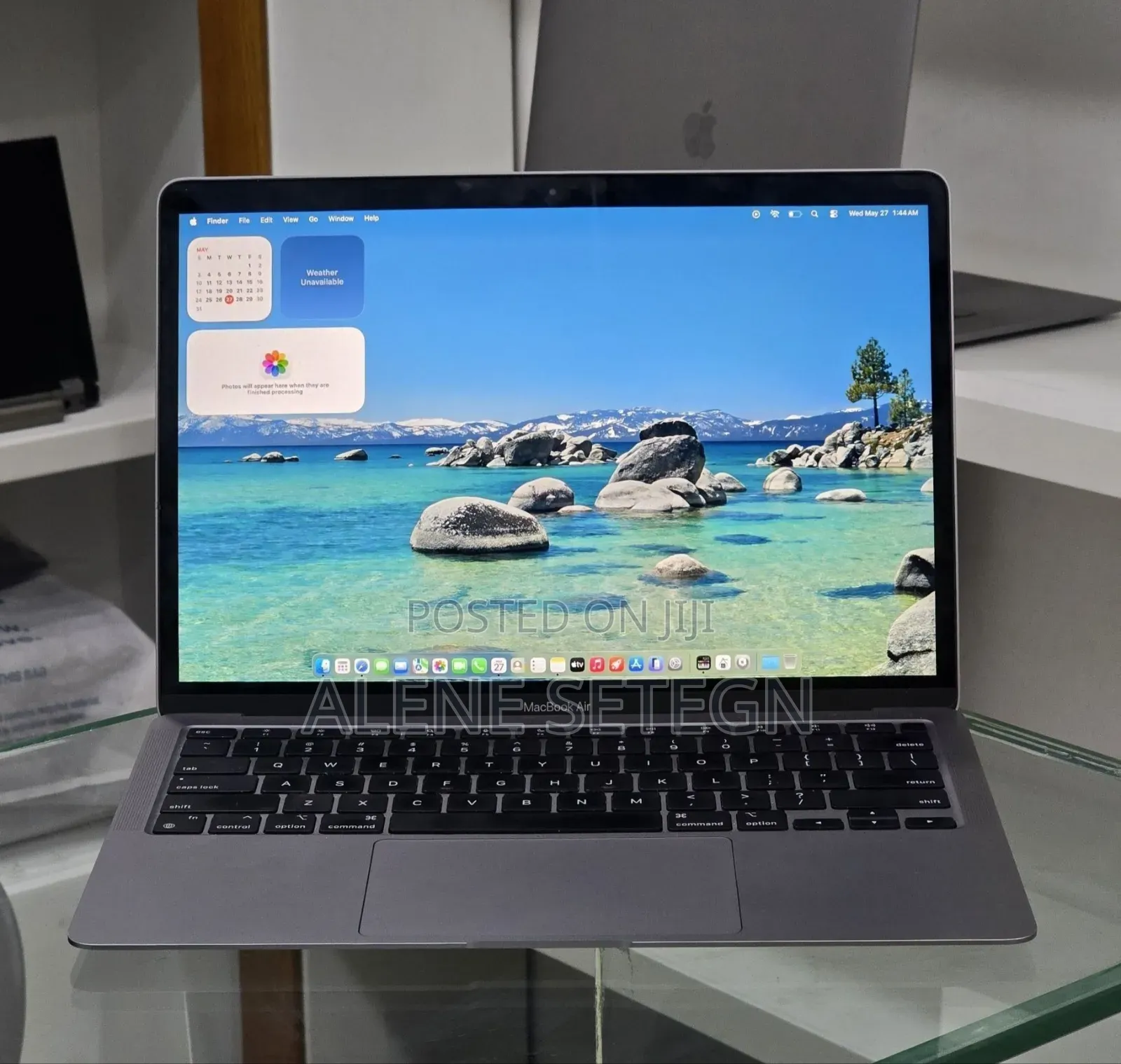 New Laptop Apple MacBook Air 2020 M1 8GB Apple M1 SSD 256GB