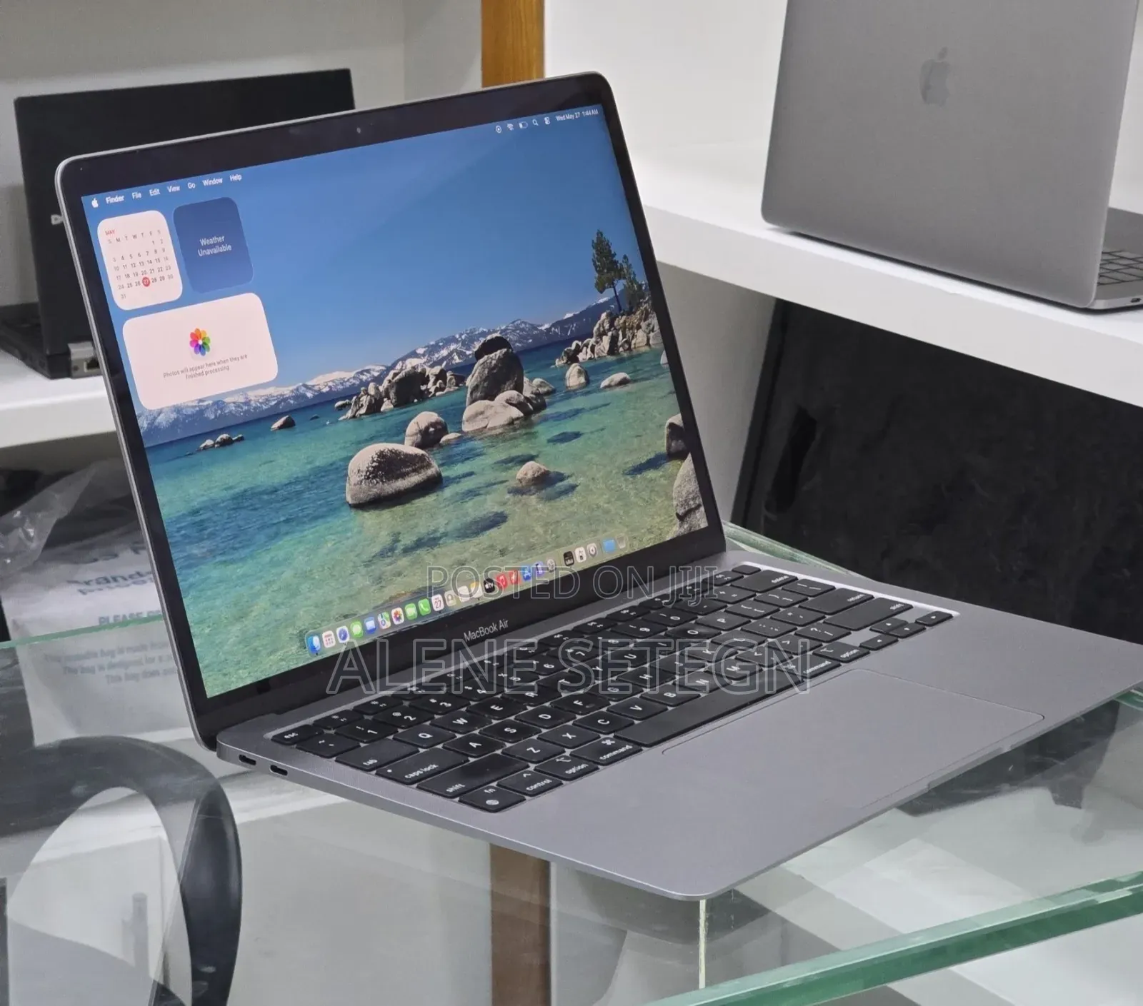New Laptop Apple MacBook Air 2020 M1 8GB Apple M1 SSD 256GB