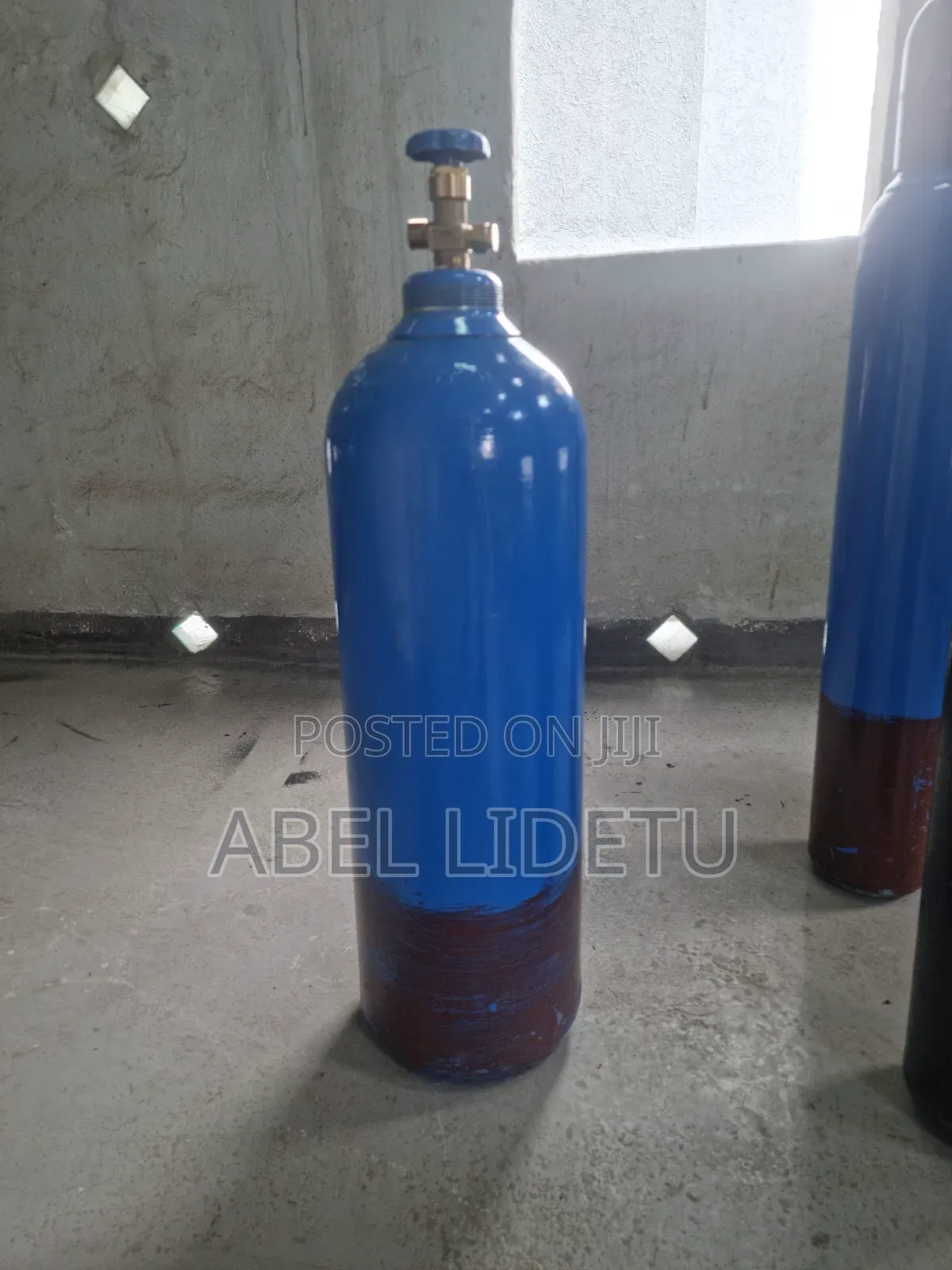 Multi-Purpose Oxygen Cylinder