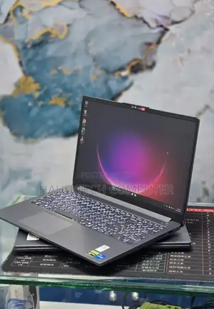 New Laptop Lenovo LOQ 15AHP10 12GB Intel Core i5 SSD 512GB
