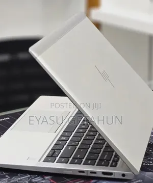 New Laptop HP EliteBook 845 G8 16GB AMD Ryzen 7 SSD 512GB