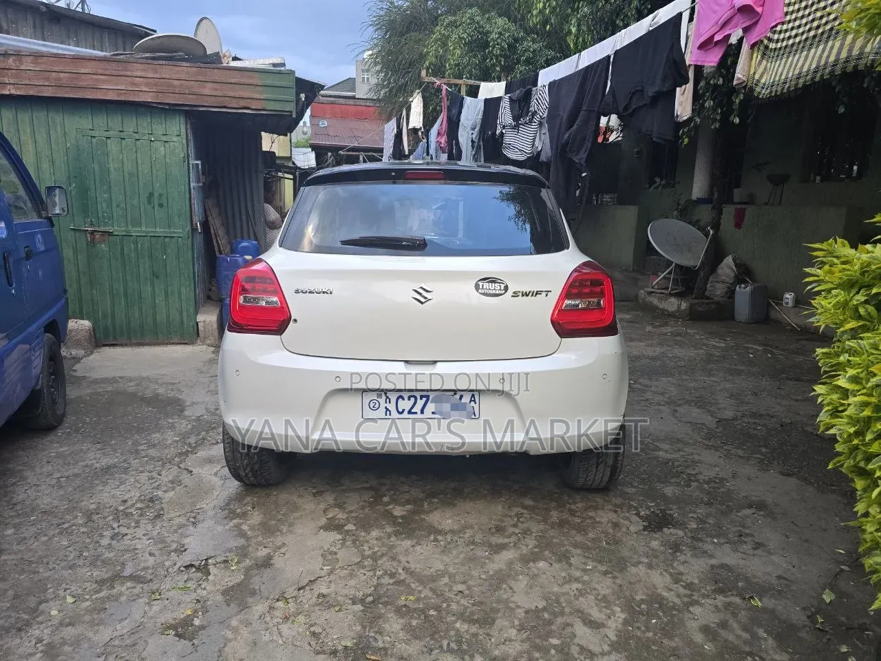 Suzuki Swift 2022 White