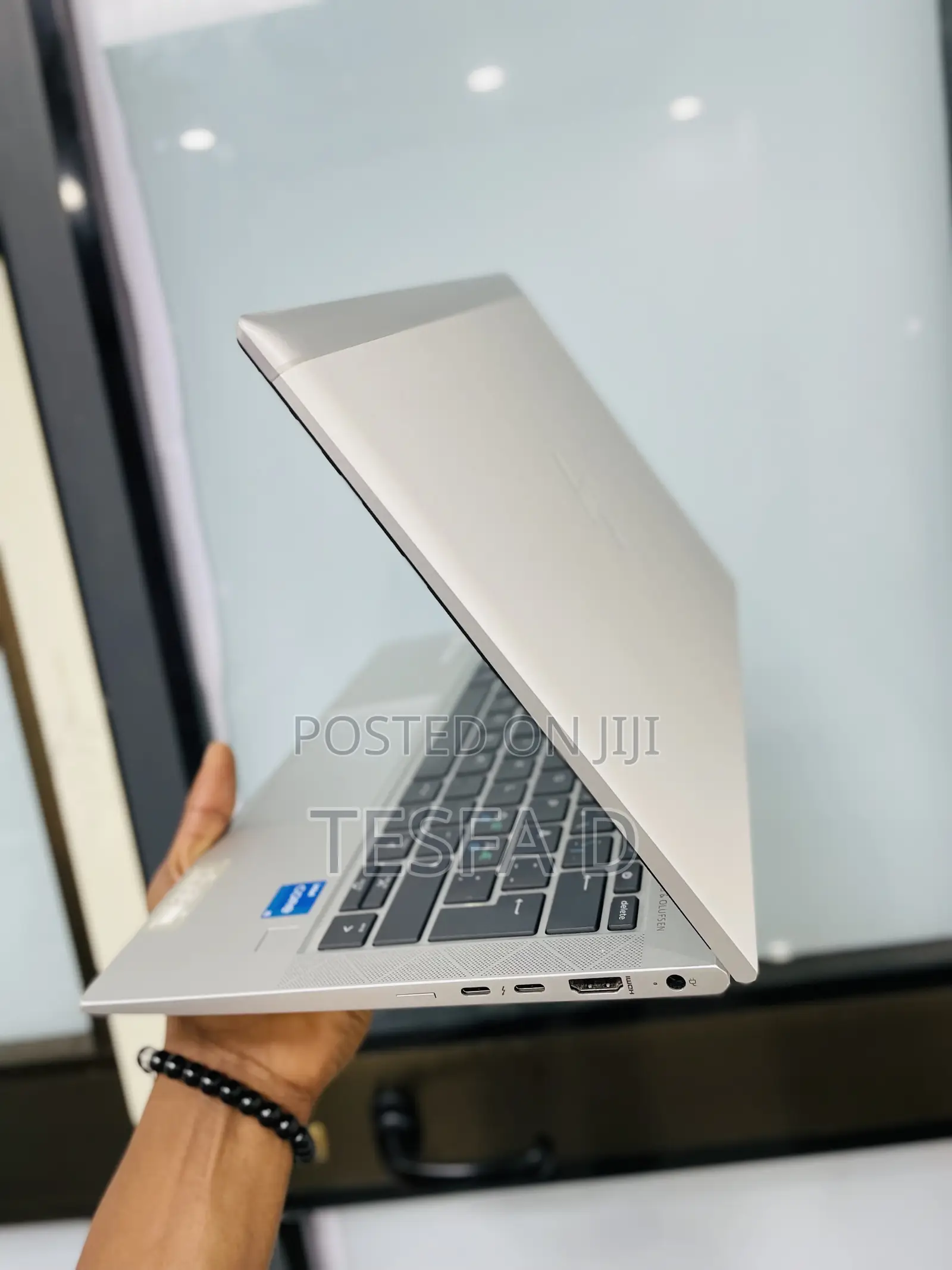 New Laptop HP EliteBook 830 G8 16GB Intel Core i5 SSD 512GB
