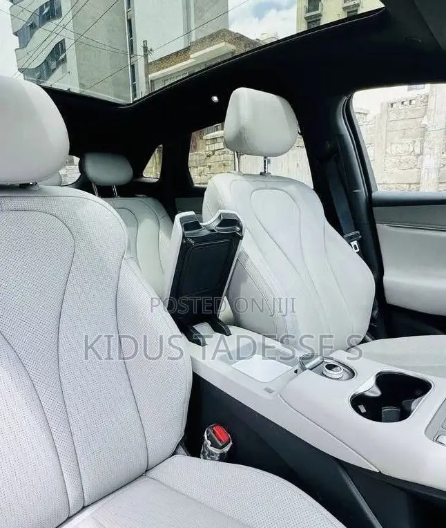 New BYD Sealion 06 EV 2025 Ivory