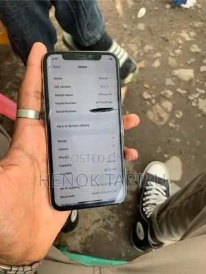 Apple iPhone XS 64 GB White