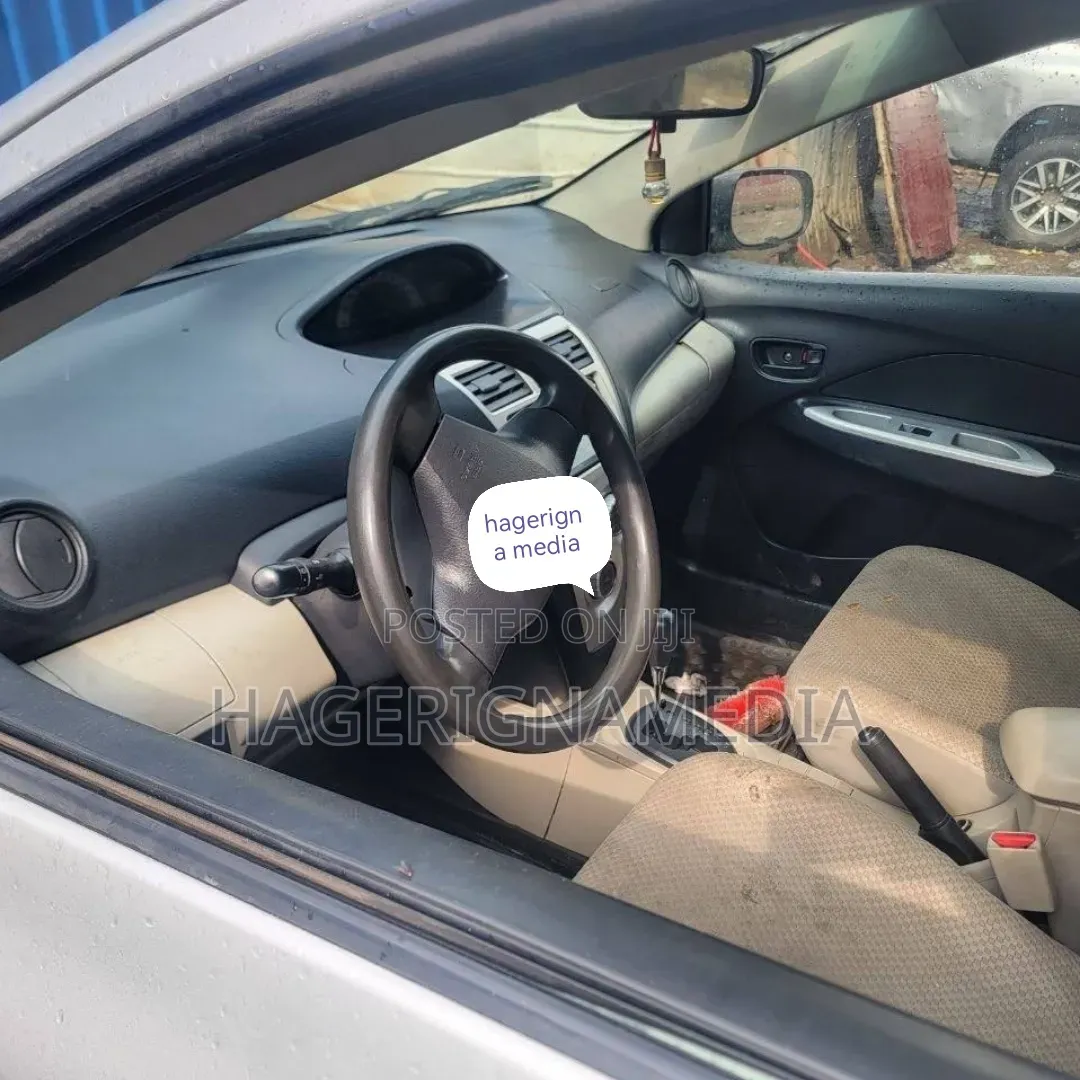 Toyota Yaris 2007 Silver