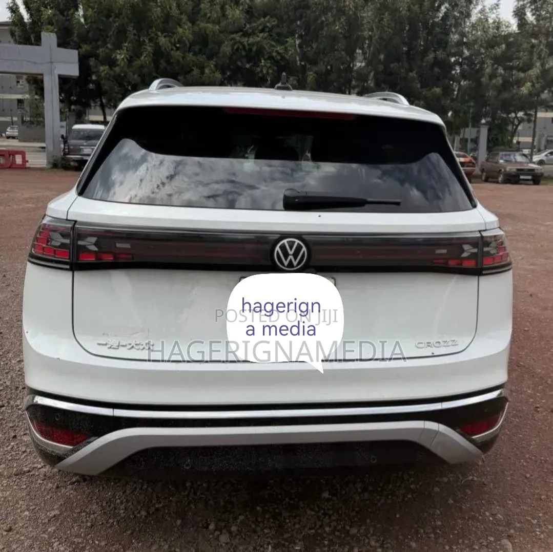 Volkswagen ID.6 2025 White