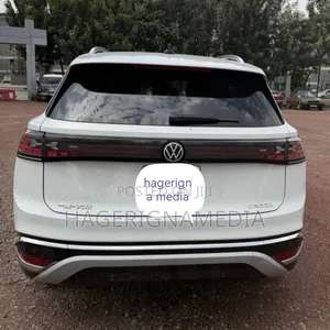 Volkswagen ID.6 2025 White