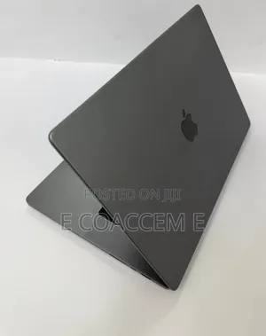 New Laptop Apple MacBook 16GB SSD 1T
