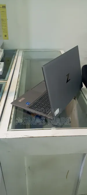New Laptop HP ZBook 15 32GB Intel Core i7 SSD 512GB