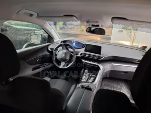 Peugeot 5008 2020 Gray