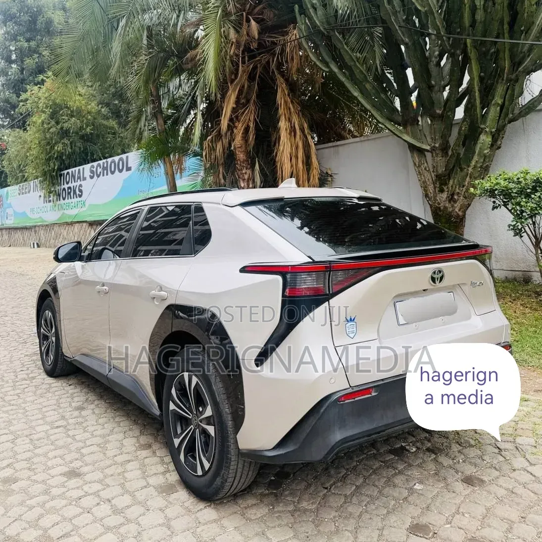 Toyota bZ4X 2025 Ivory