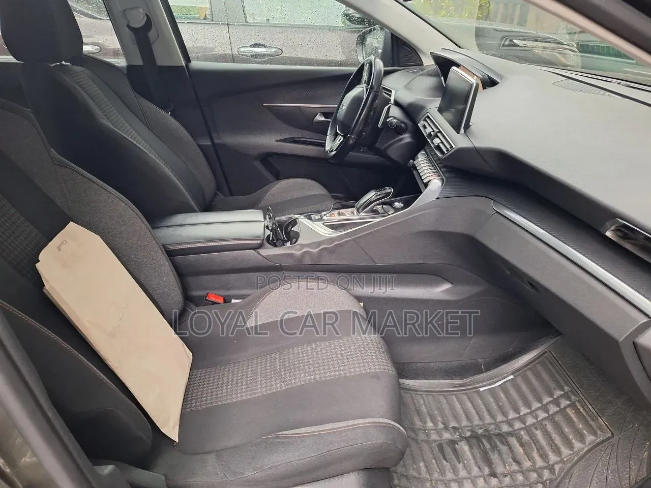 Peugeot 5008 2020 Gray