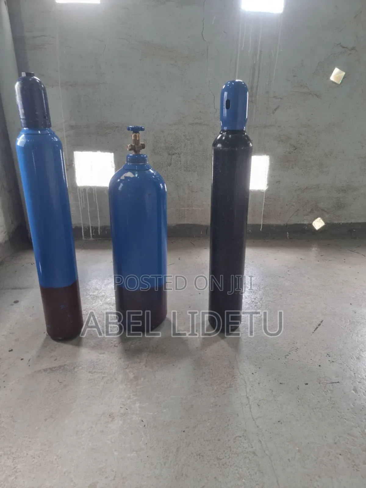 Premium Oxygen Cylinder Built From Durable Materials