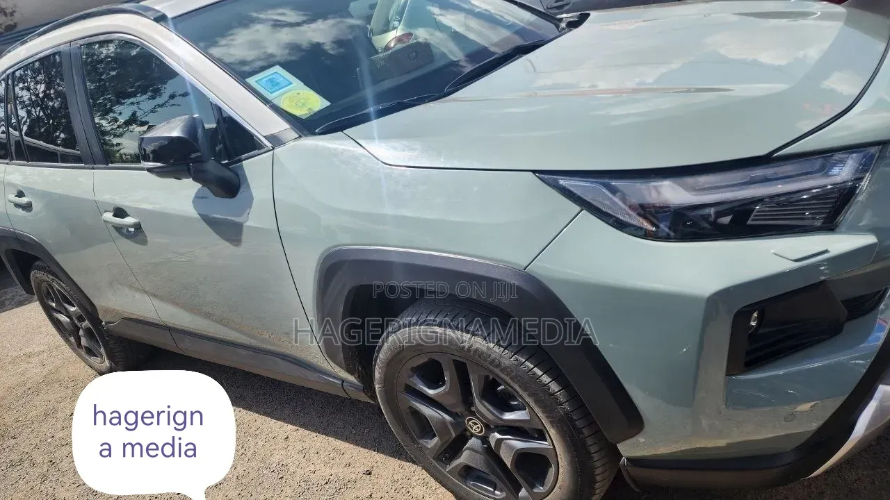 Toyota RAV4 2023 Ivory