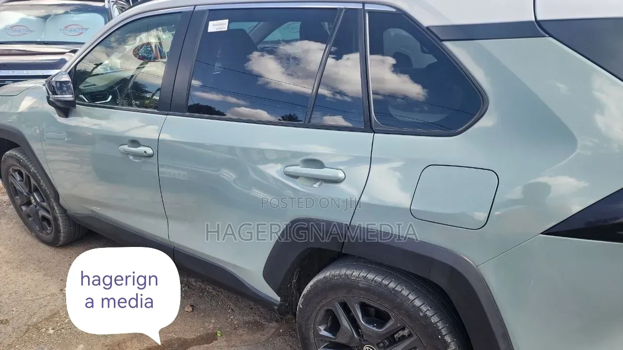 Toyota RAV4 2023 Ivory