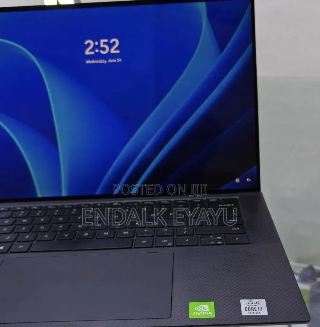 New Laptop Dell Precision 15 3520 16GB Intel Core i7 SSD 512GB