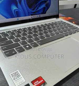 New Laptop Lenovo Ideapad 3 16GB AMD Ryzen 7 SSD 512GB