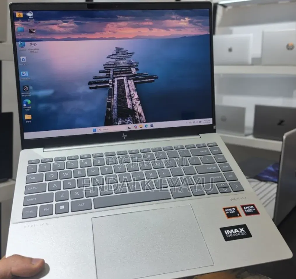 New Laptop HP Pavilion 14 32GB AMD Ryzen 7 SSD 1T