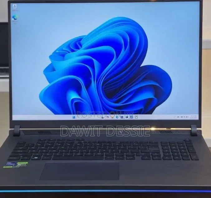 New Laptop Asus ROG Strix G18 40GB Intel Core i9 SSD 1T