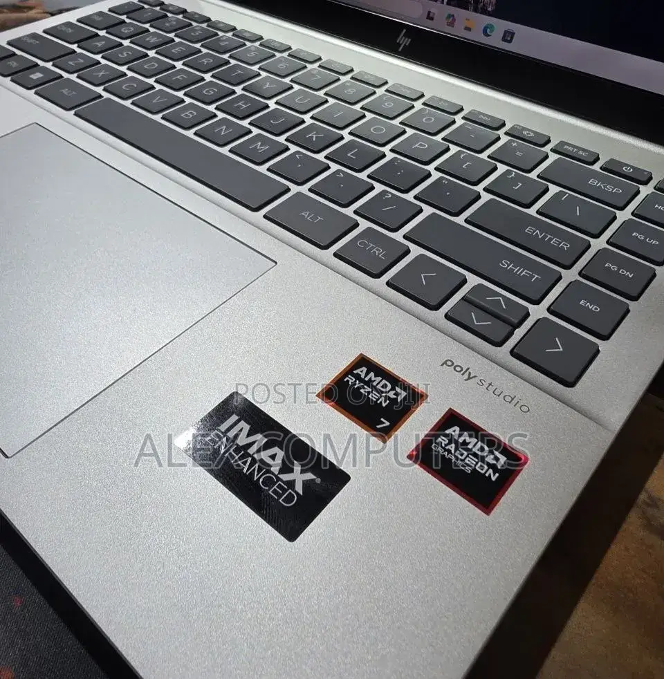 New Laptop HP Pavilion 15 32GB AMD Ryzen 7 SSD 1T