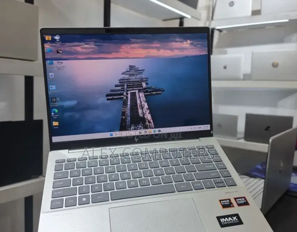 New Laptop HP Pavilion 15 32GB AMD Ryzen 7 SSD 1T