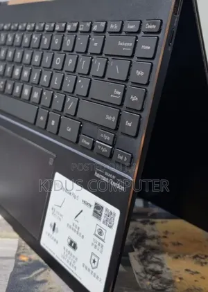 New Laptop Asus Zenbook 13 OLED 16GB Intel Core i7 SSD 512GB