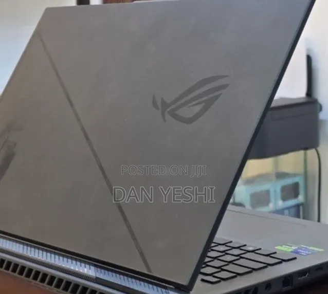 New Laptop Asus ROG Strix G18 40GB Intel Core i9 SSD 1T