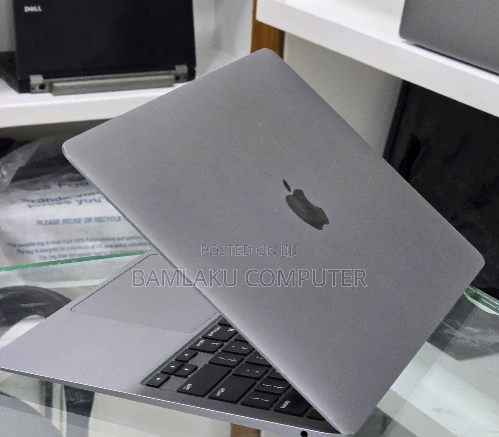 New Laptop Apple MacBook Air 2020 M1 8GB Apple M1 SSD 256GB