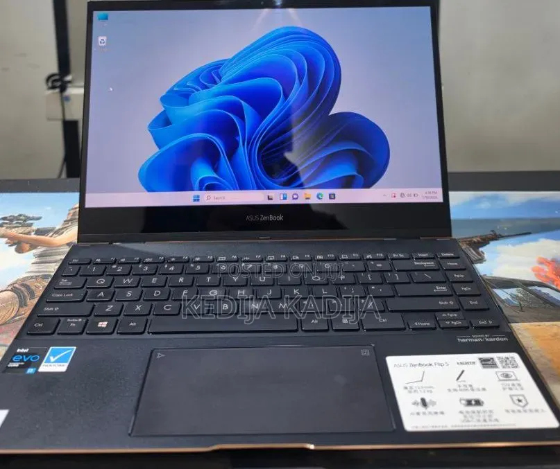 New Laptop Asus ZenBook 13 UX331UN 16GB Intel Core i7 SSD 512GB