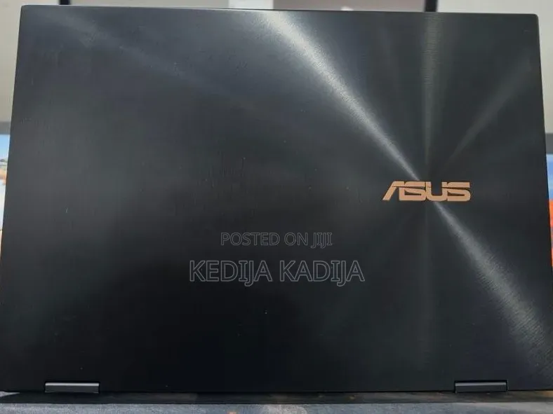 New Laptop Asus ZenBook 13 UX331UN 16GB Intel Core i7 SSD 512GB
